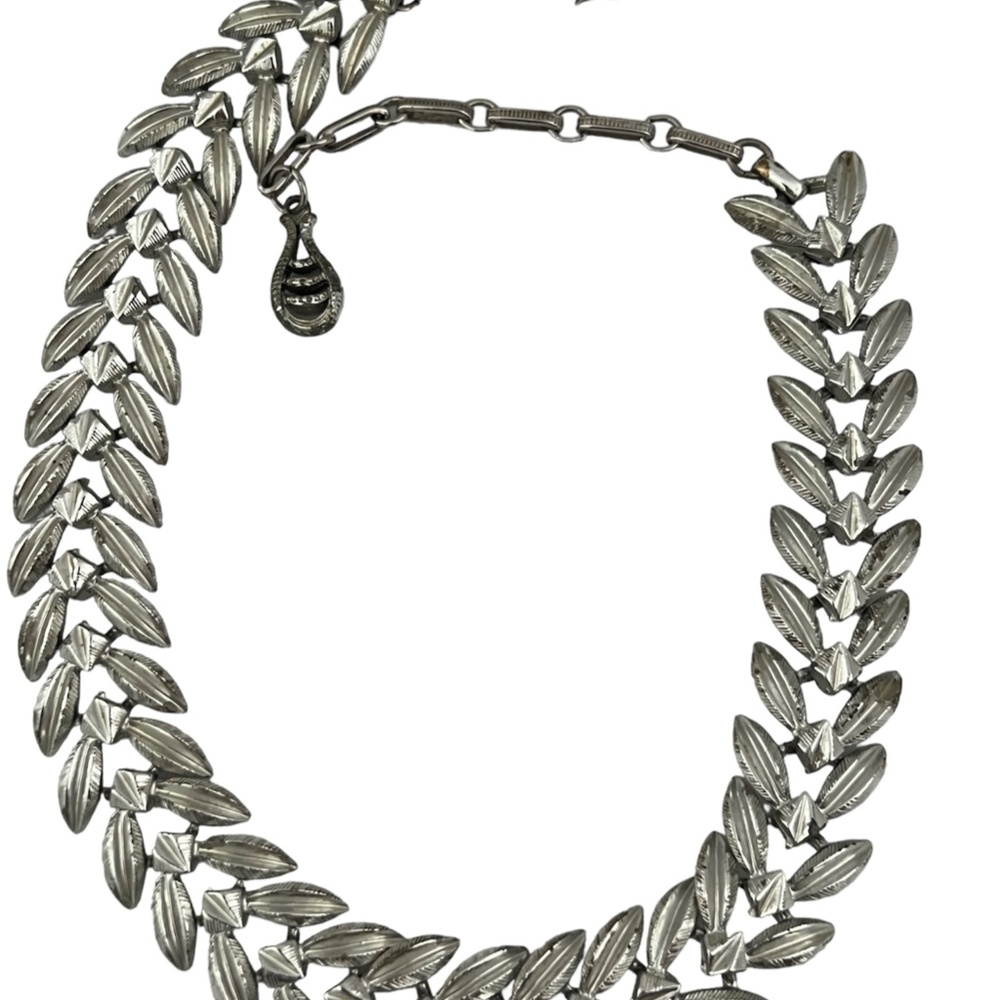 Vintage MCM Coro Necklace Chocker Silver Tone Leaf 50-60's adjustable 17"